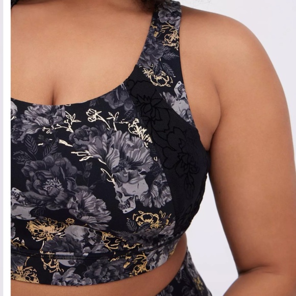 Torrid Plus Floral Skull Print Lace Inlay Racerback Sports Bra Sz 5 Black Foil - Picture 2 of 12